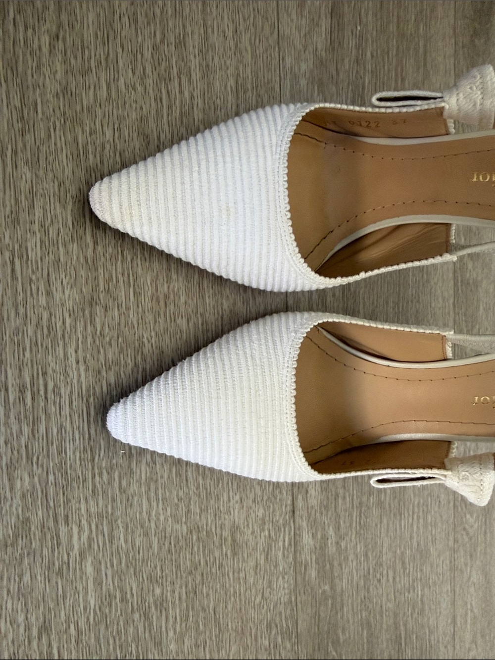 Christian Dior J’Adior White Embroidered Slingback Heels – Size 37 – Bridal - Picture 4 of 12